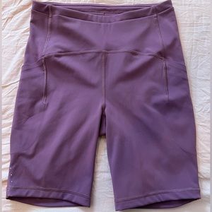 Lululemon swift speed high rise 8”. Size 6